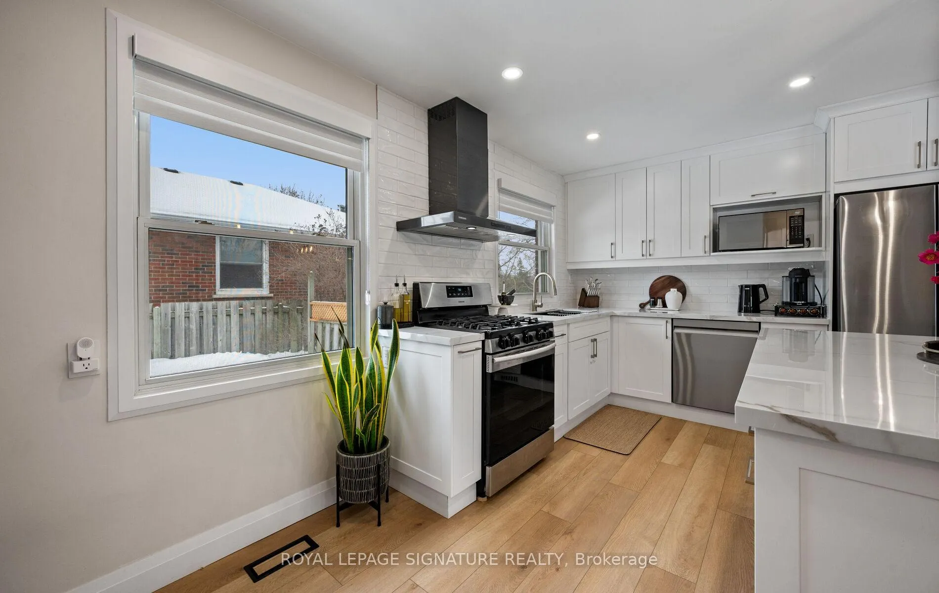 Photo 19 of 357 Rossland Road E, Oshawa, O'Neill — HOMEH