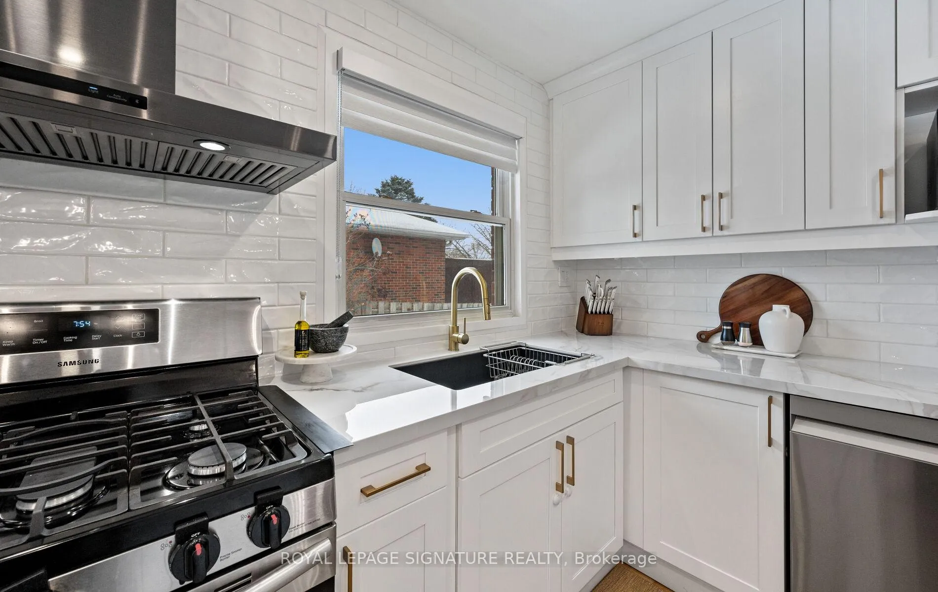 Photo 21 of 357 Rossland Road E, Oshawa, O'Neill — HOMEH