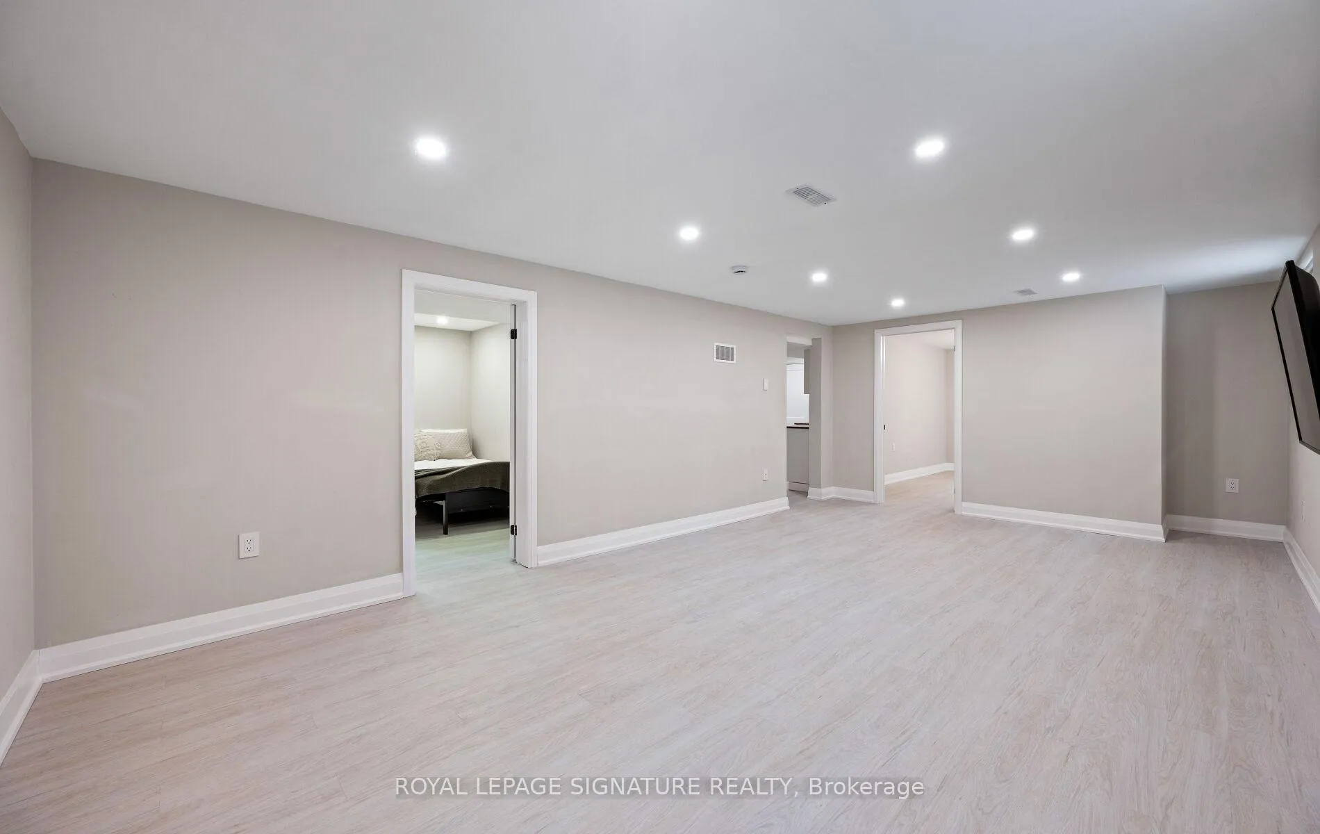 Photo 43 of 357 Rossland Road E, Oshawa, O'Neill — HOMEH
