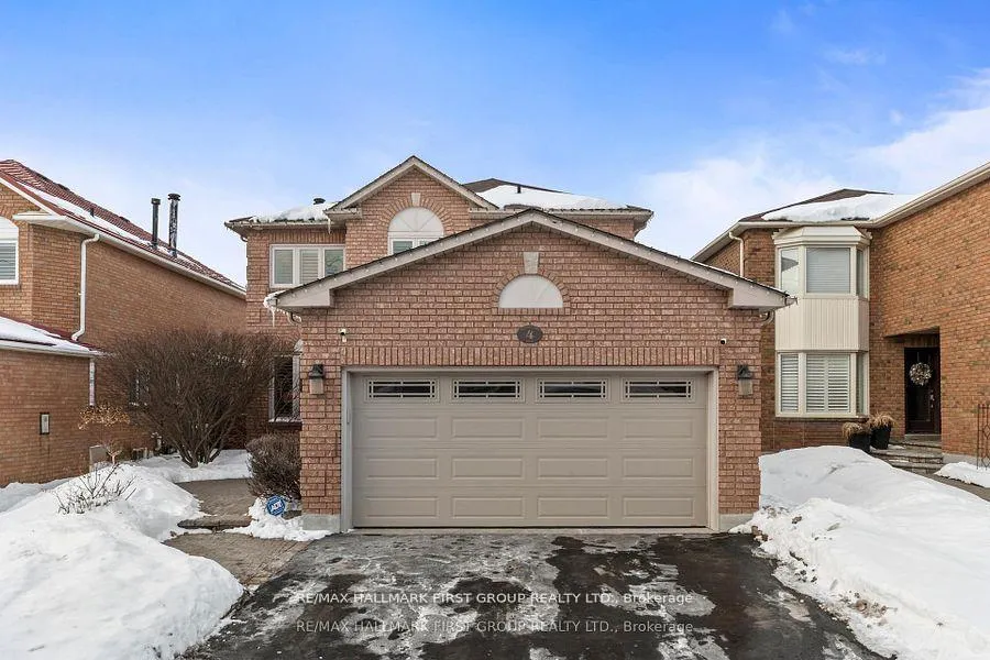 Photo 2 of 4 Winterberry Drive, Whitby, Rolling Acres — HOMEH