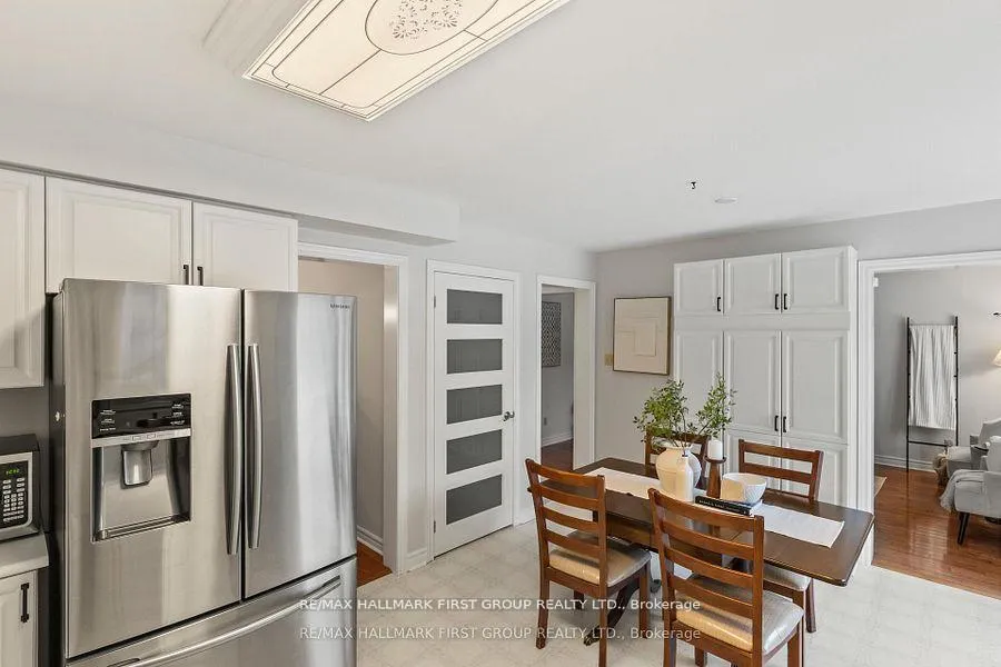 Photo 12 of 4 Winterberry Drive, Whitby, Rolling Acres — HOMEH