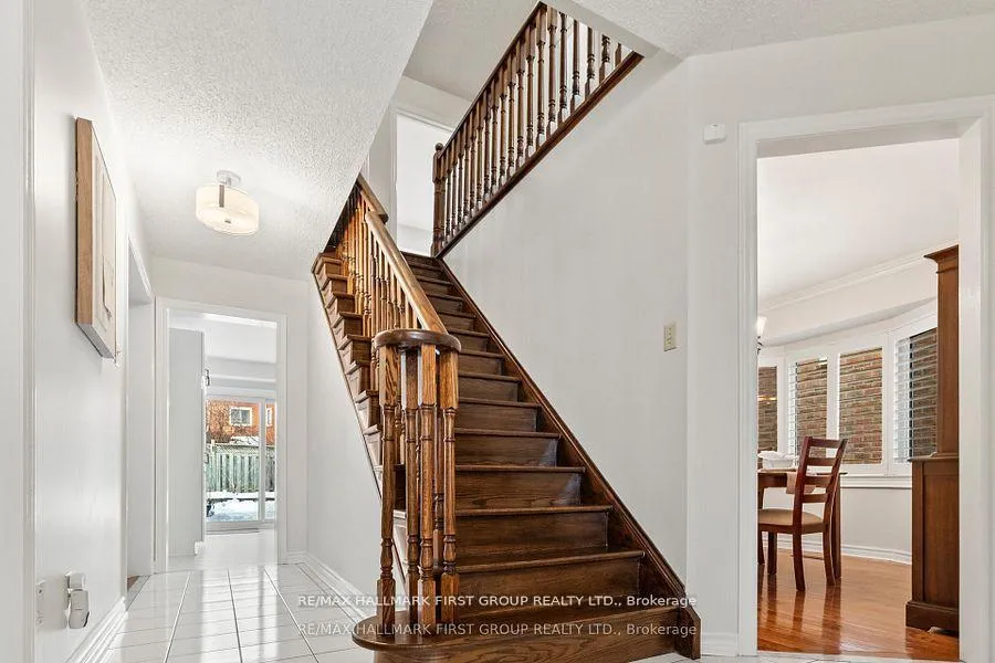 Photo 21 of 4 Winterberry Drive, Whitby, Rolling Acres — HOMEH