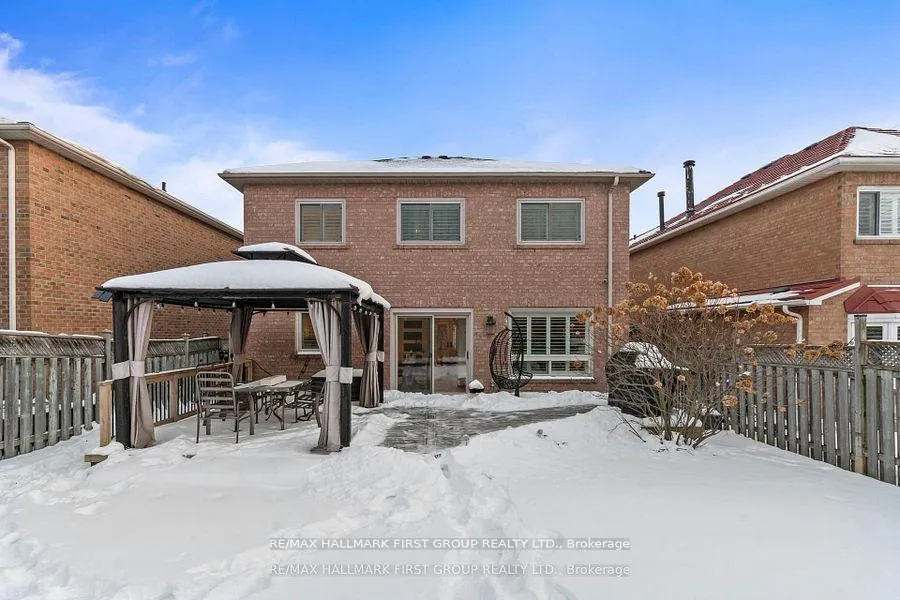 Photo 46 of 4 Winterberry Drive, Whitby, Rolling Acres — HOMEH