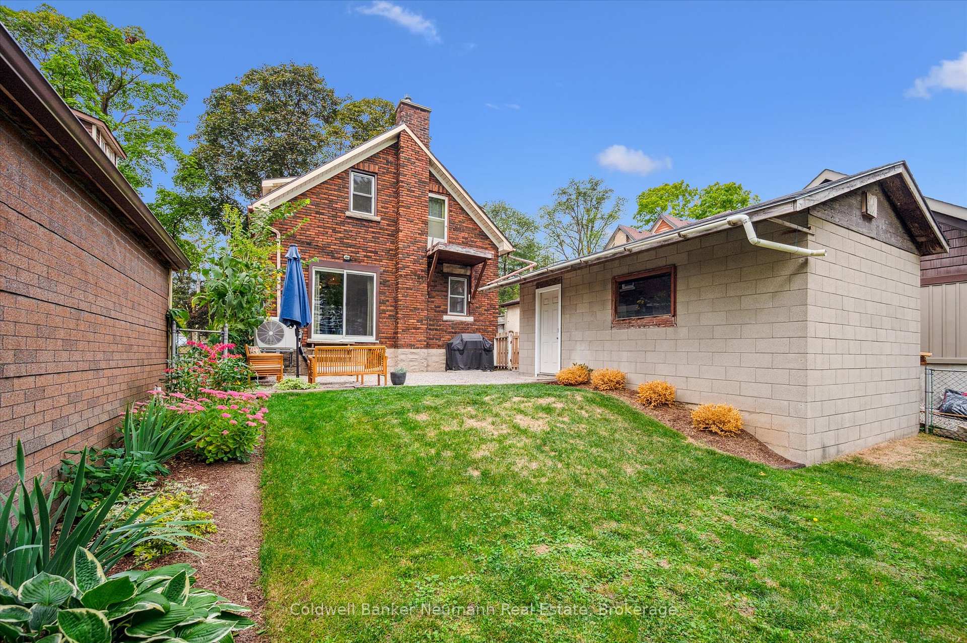 Photo 15 of 39 Agnes Street, Kitchener — HOMEH