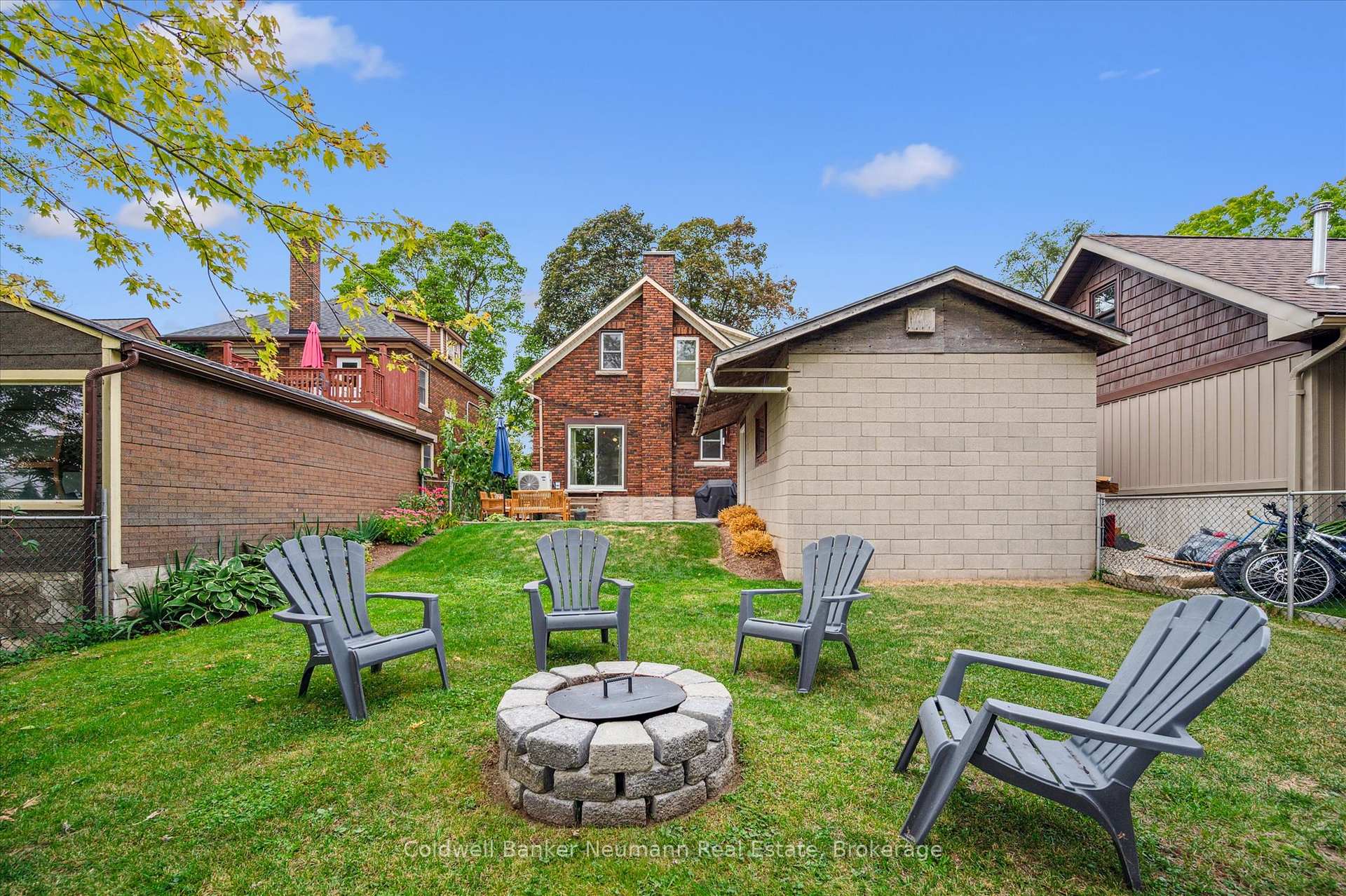 Photo 18 of 39 Agnes Street, Kitchener — HOMEH