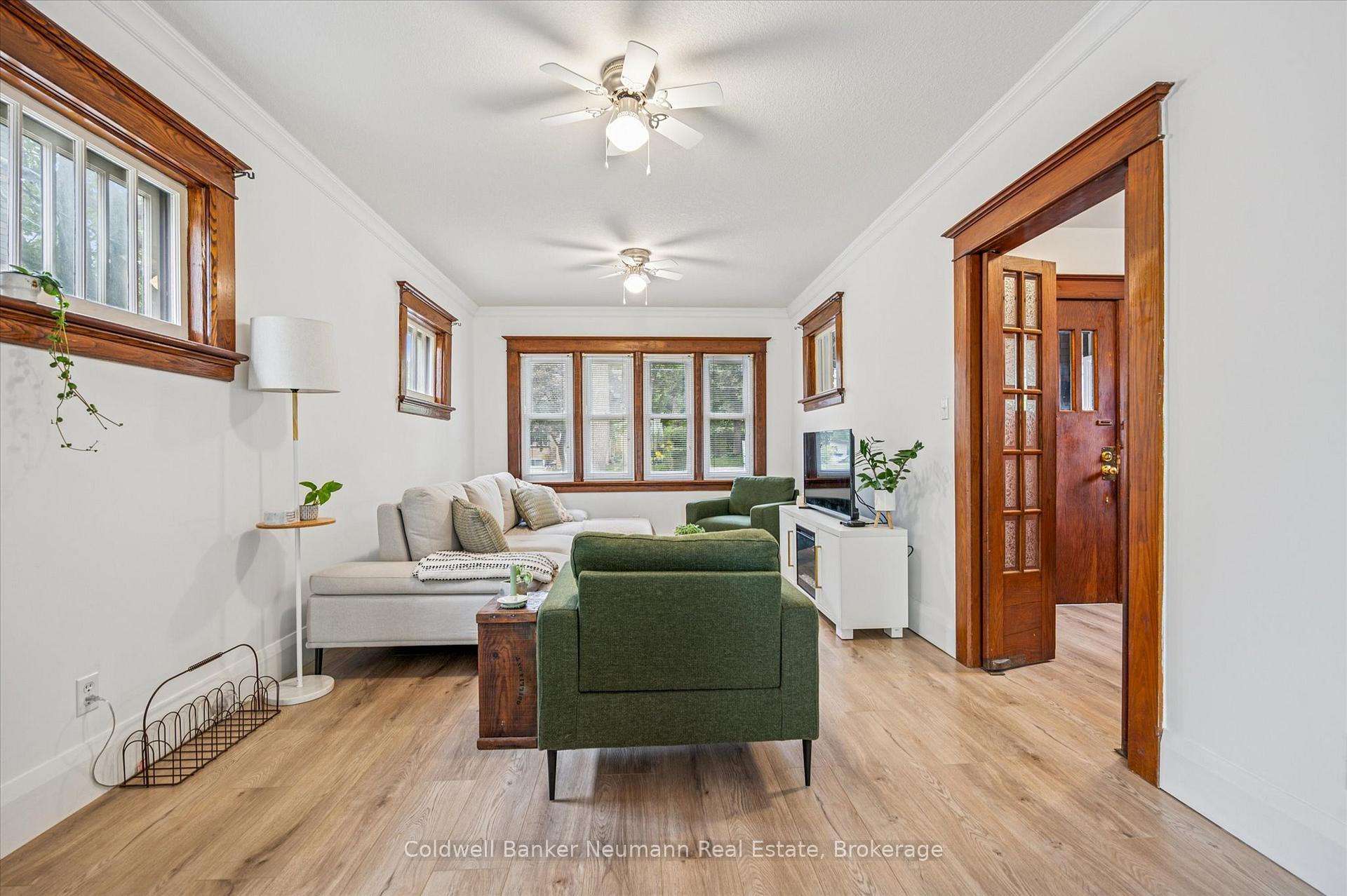 Photo 26 of 39 Agnes Street, Kitchener — HOMEH