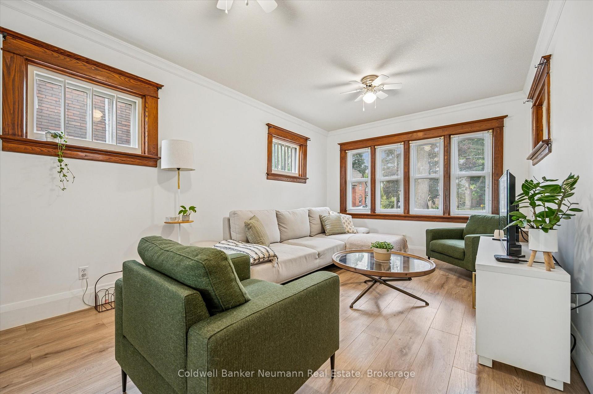 Photo 27 of 39 Agnes Street, Kitchener — HOMEH