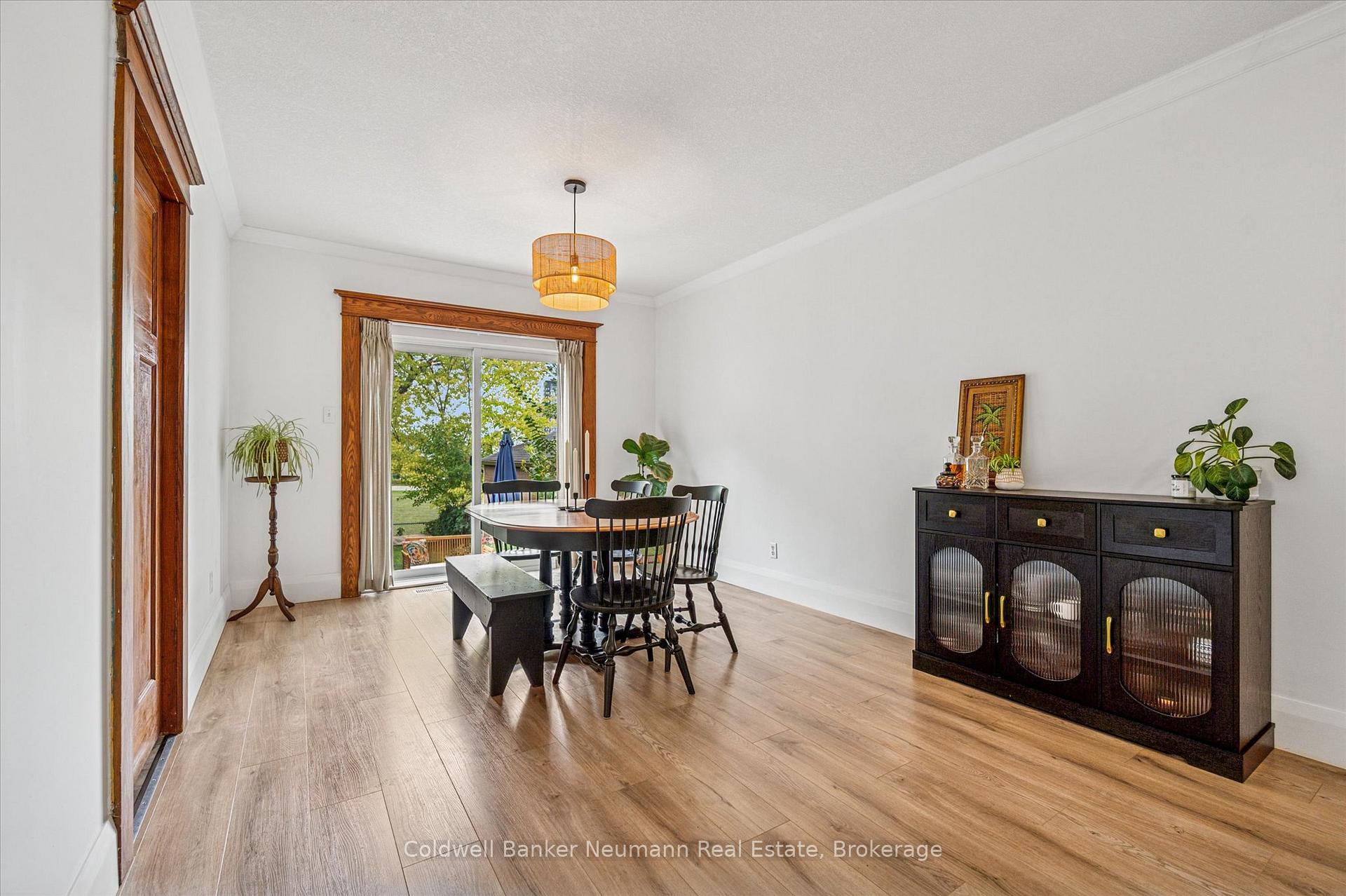 Photo 29 of 39 Agnes Street, Kitchener — HOMEH