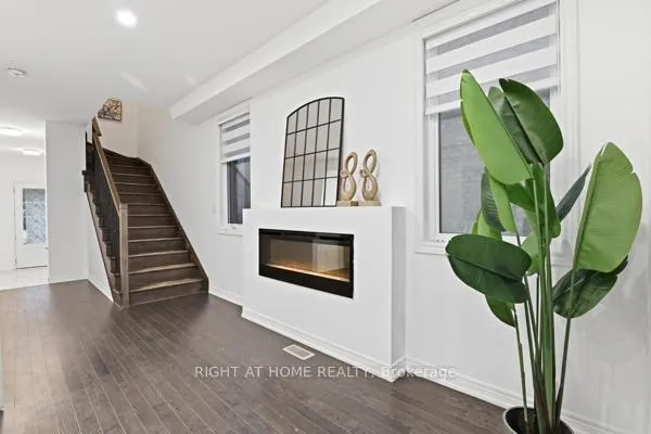 Photo 11 of 1366 Farmstead Drive, Milton, Ford — HOMEH