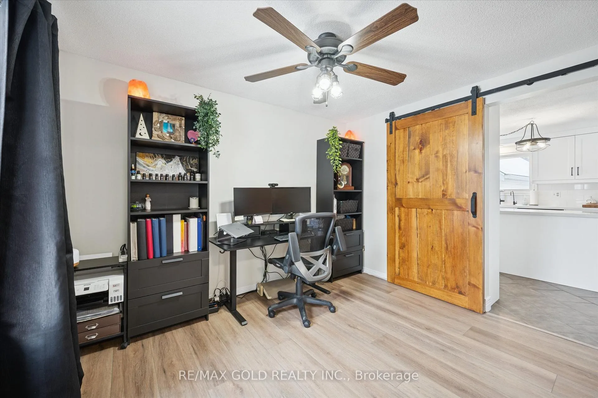 Photo 13 of 33 Chesterton Lane, Guelph, Grange Road — HOMEH