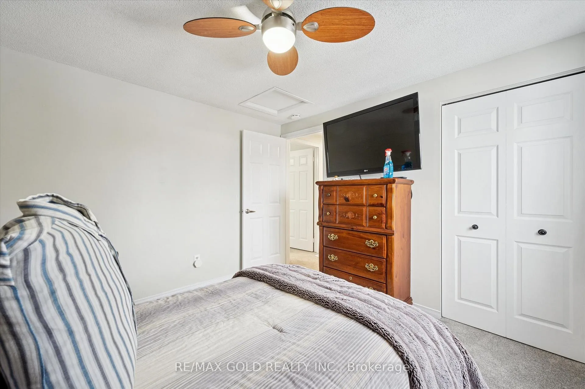 Photo 18 of 33 Chesterton Lane, Guelph, Grange Road — HOMEH