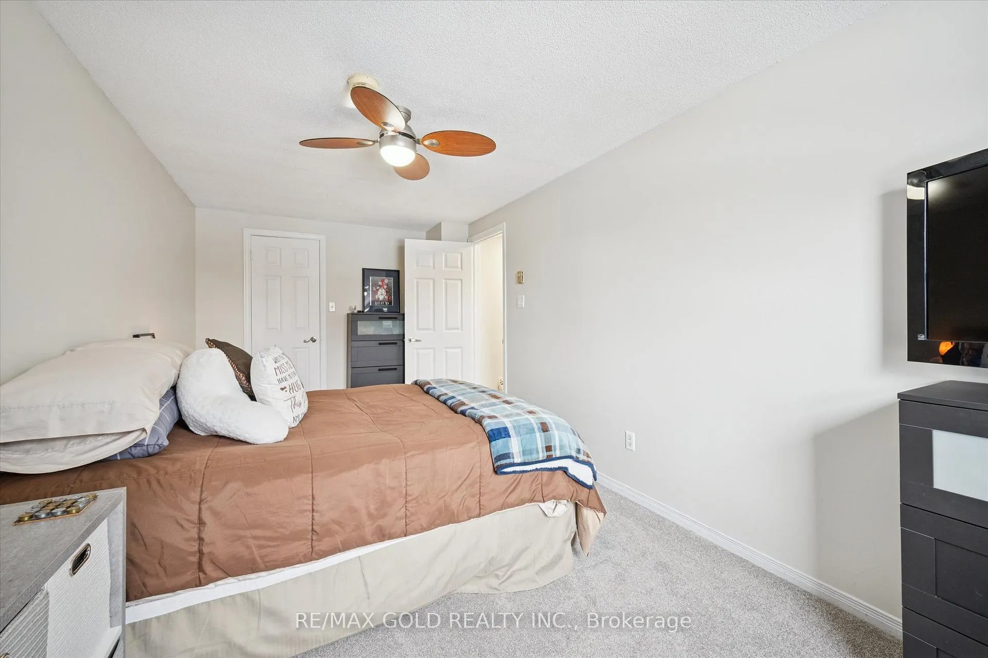 Photo 20 of 33 Chesterton Lane, Guelph, Grange Road — HOMEH