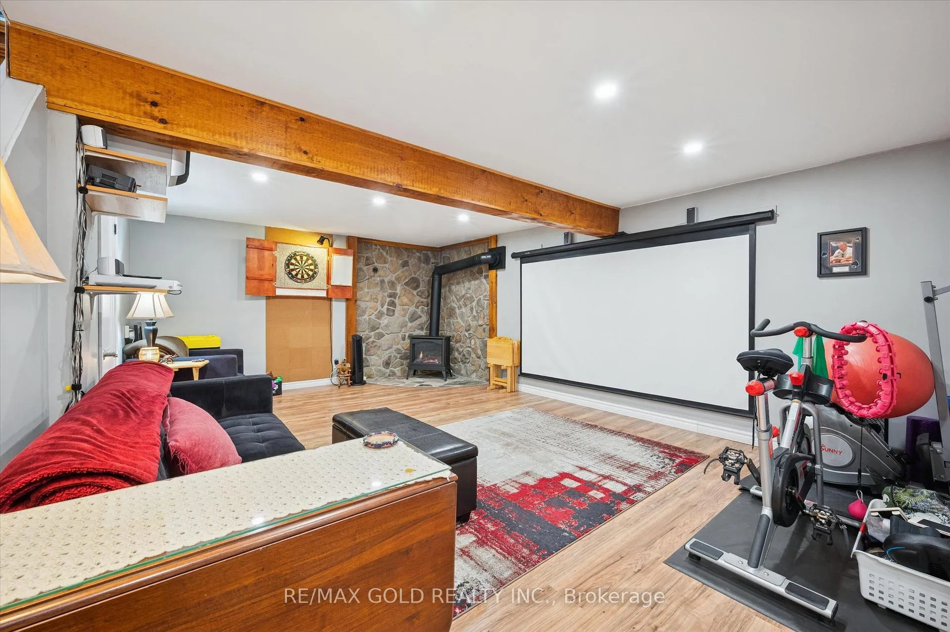 Photo 24 of 33 Chesterton Lane, Guelph, Grange Road — HOMEH