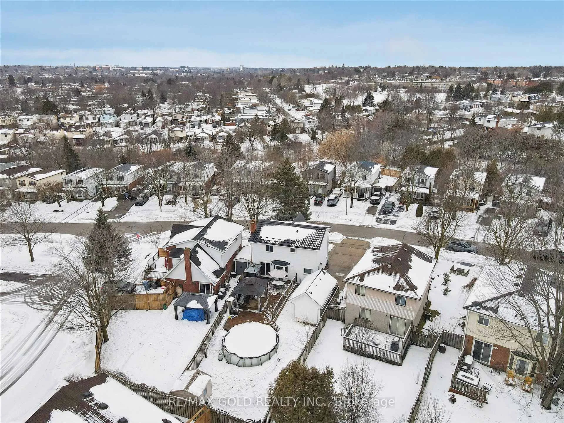 Photo 40 of 33 Chesterton Lane, Guelph, Grange Road — HOMEH