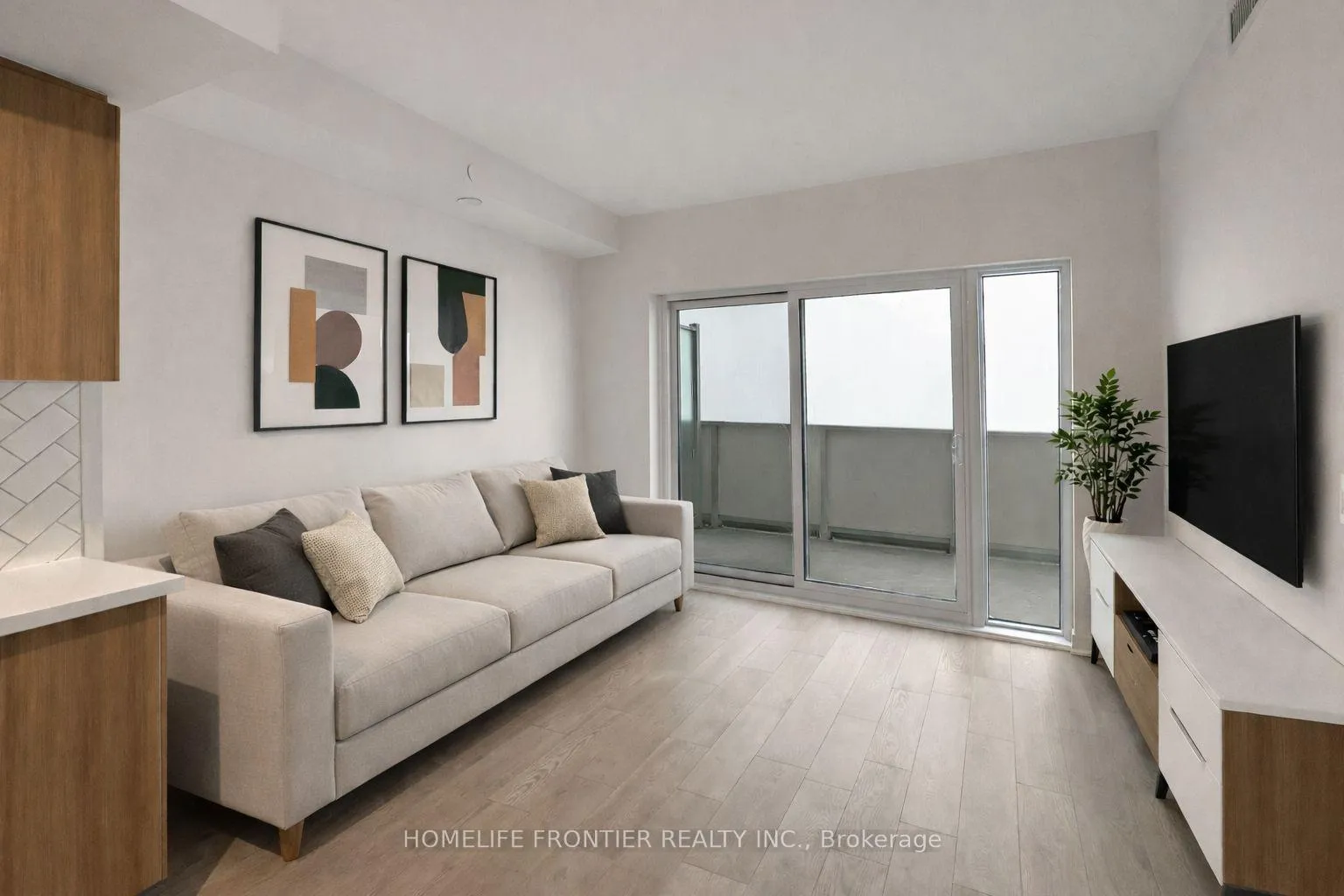 Photo 6 of Unit 1607, 1010 Sandy Beach Road, Pickering, Bay Ridges — HOMEH