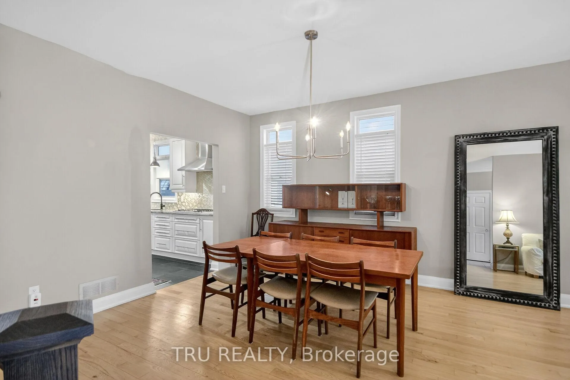 Photo 9 of 590 Anjana Circle, Ottawa, Barrhaven - Cedargrove/Fraserdale — HOMEH