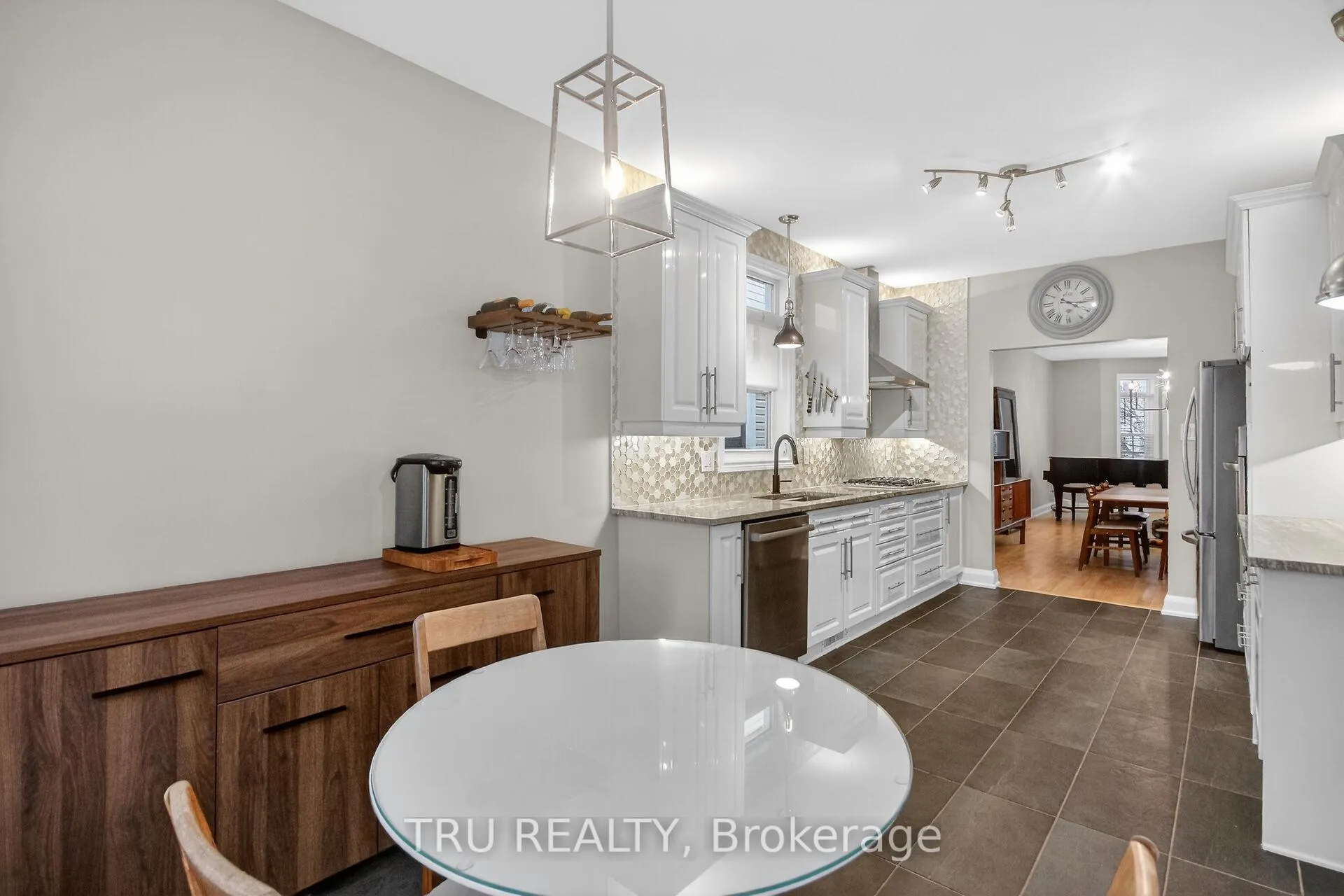 Photo 18 of 590 Anjana Circle, Ottawa, Barrhaven - Cedargrove/Fraserdale — HOMEH