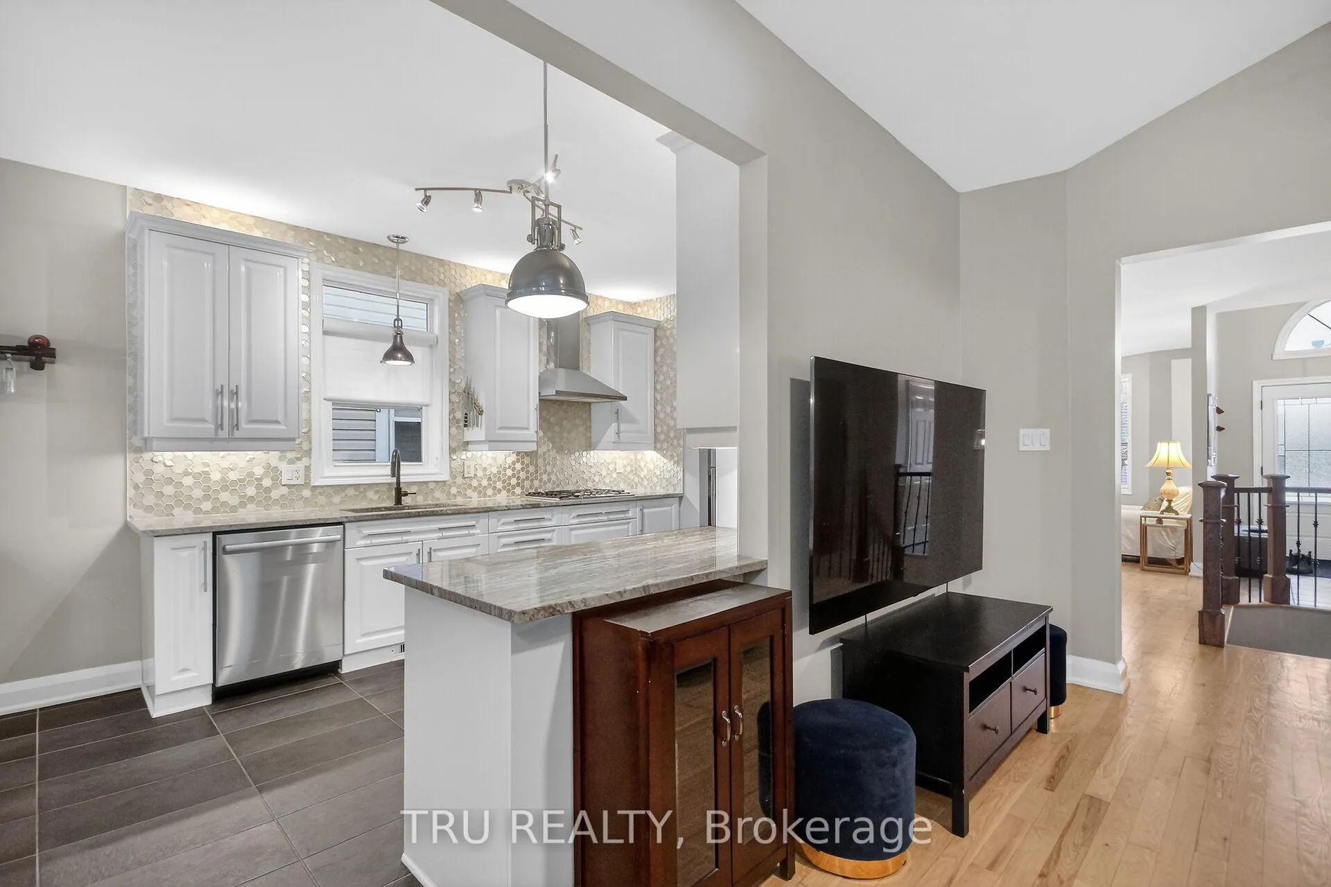 Photo 20 of 590 Anjana Circle, Ottawa, Barrhaven - Cedargrove/Fraserdale — HOMEH