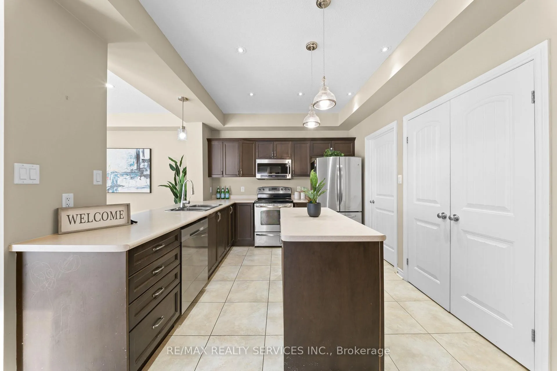 Photo 16 of 906 Audrey Place, Kitchener — HOMEH