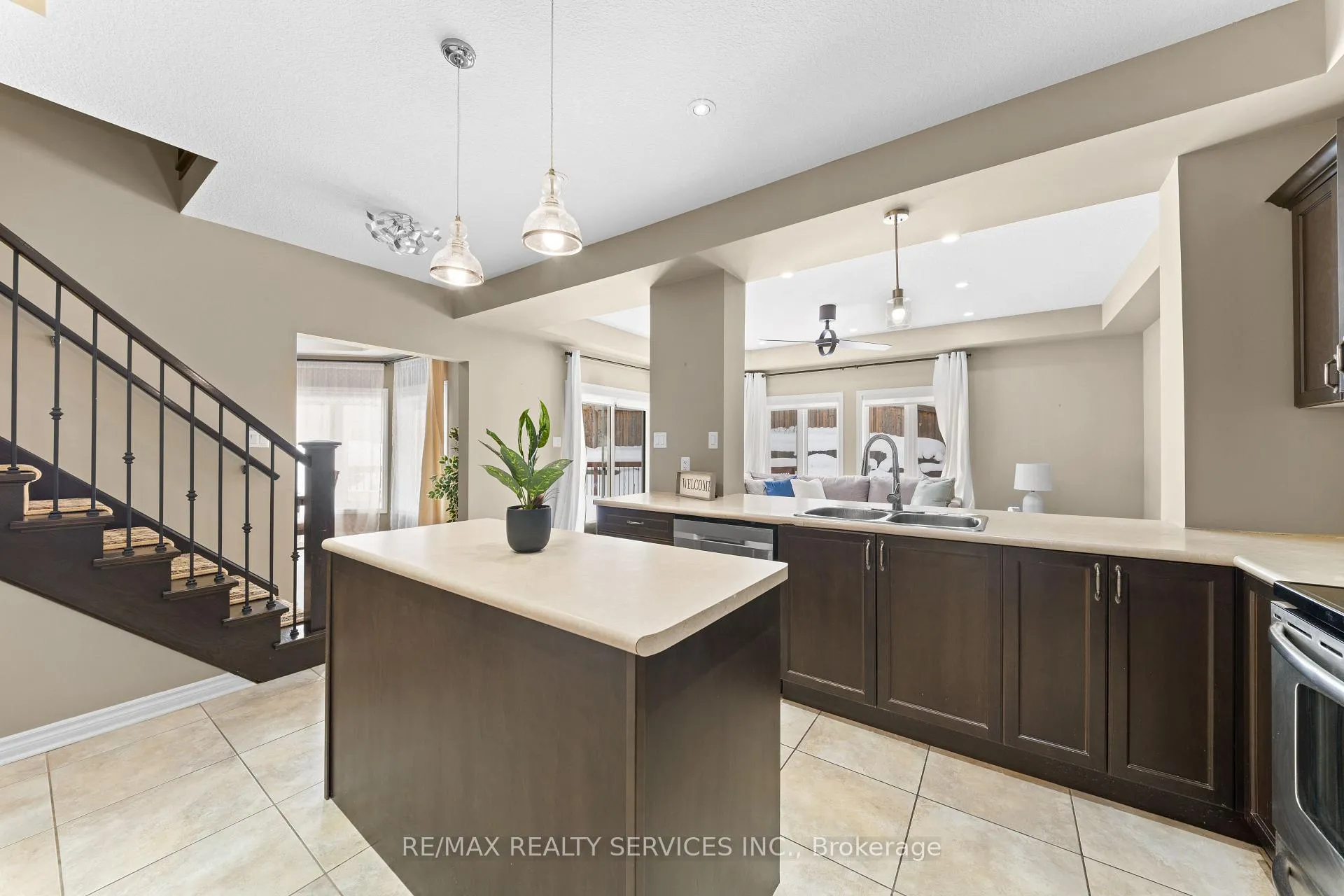 Photo 19 of 906 Audrey Place, Kitchener — HOMEH