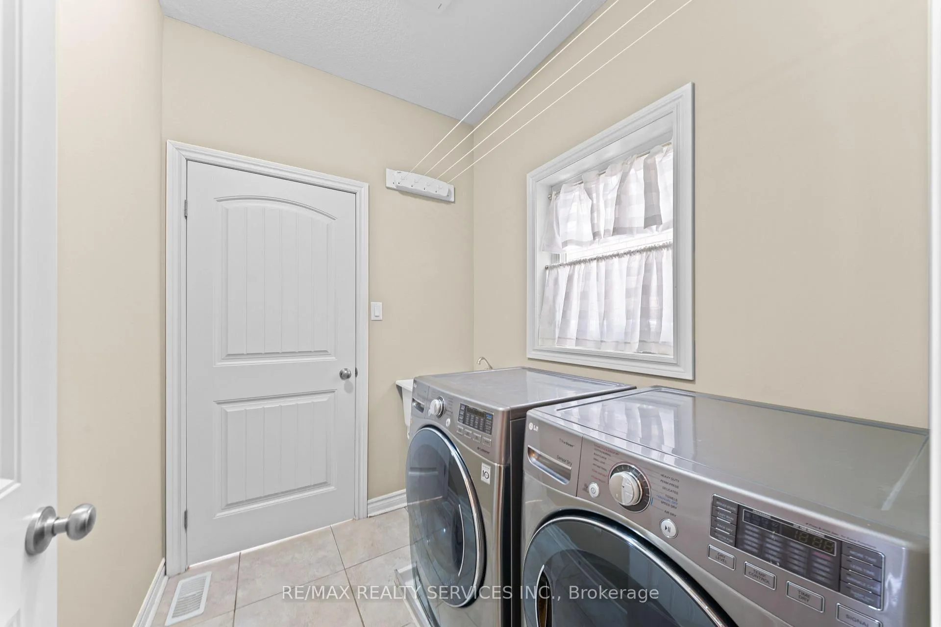 Photo 23 of 906 Audrey Place, Kitchener — HOMEH