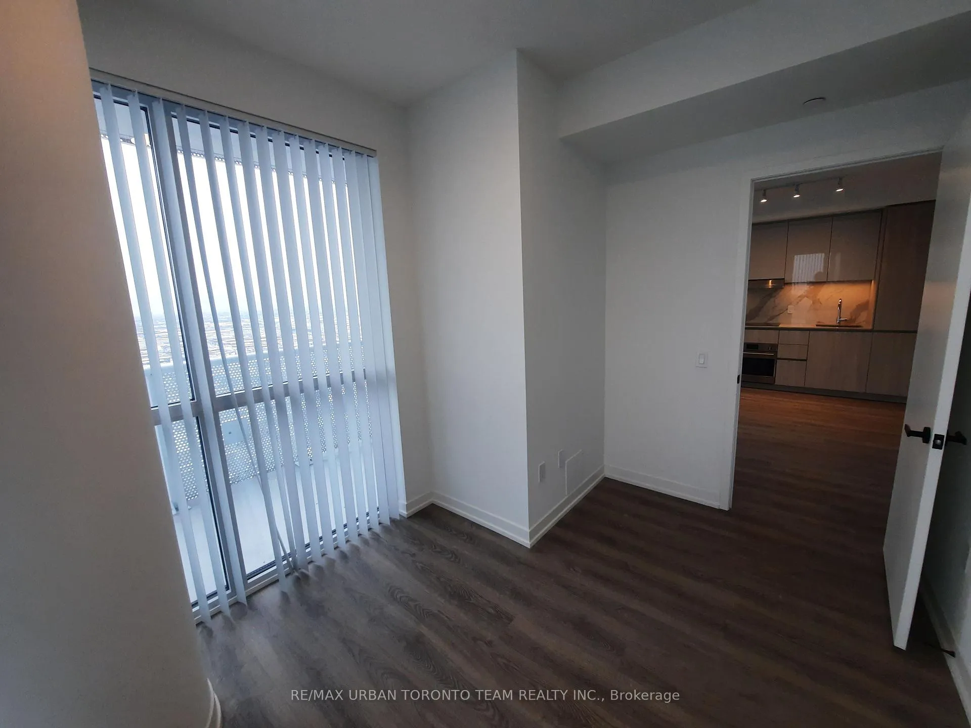 Photo 9 of Unit 4806, 8 Interchange Way, Vaughan, Vaughan Corporate Centre — HOMEH
