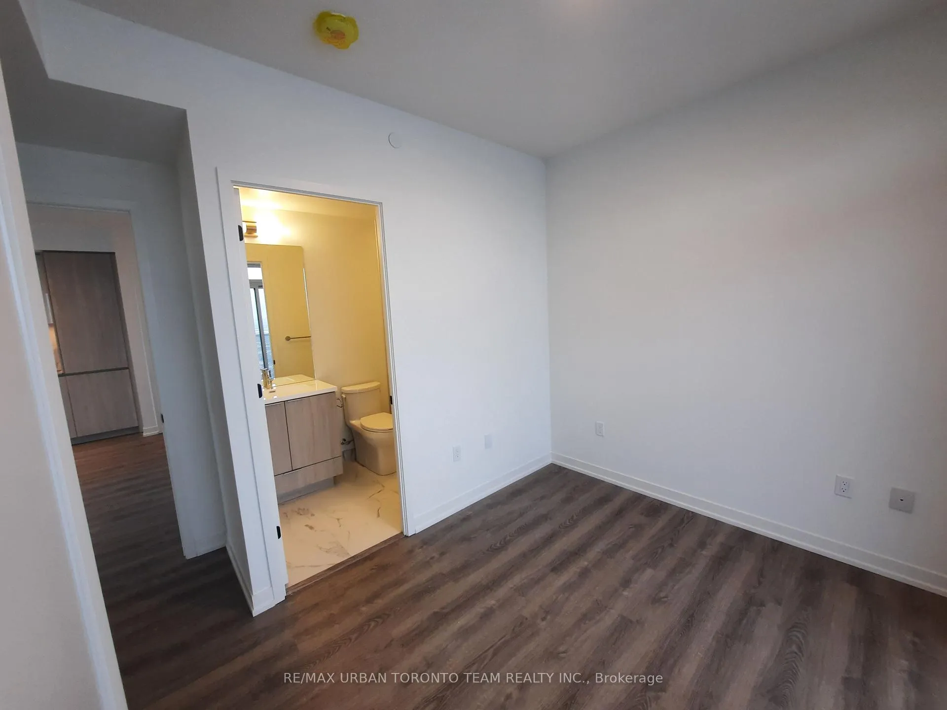 Photo 11 of Unit 4806, 8 Interchange Way, Vaughan, Vaughan Corporate Centre — HOMEH