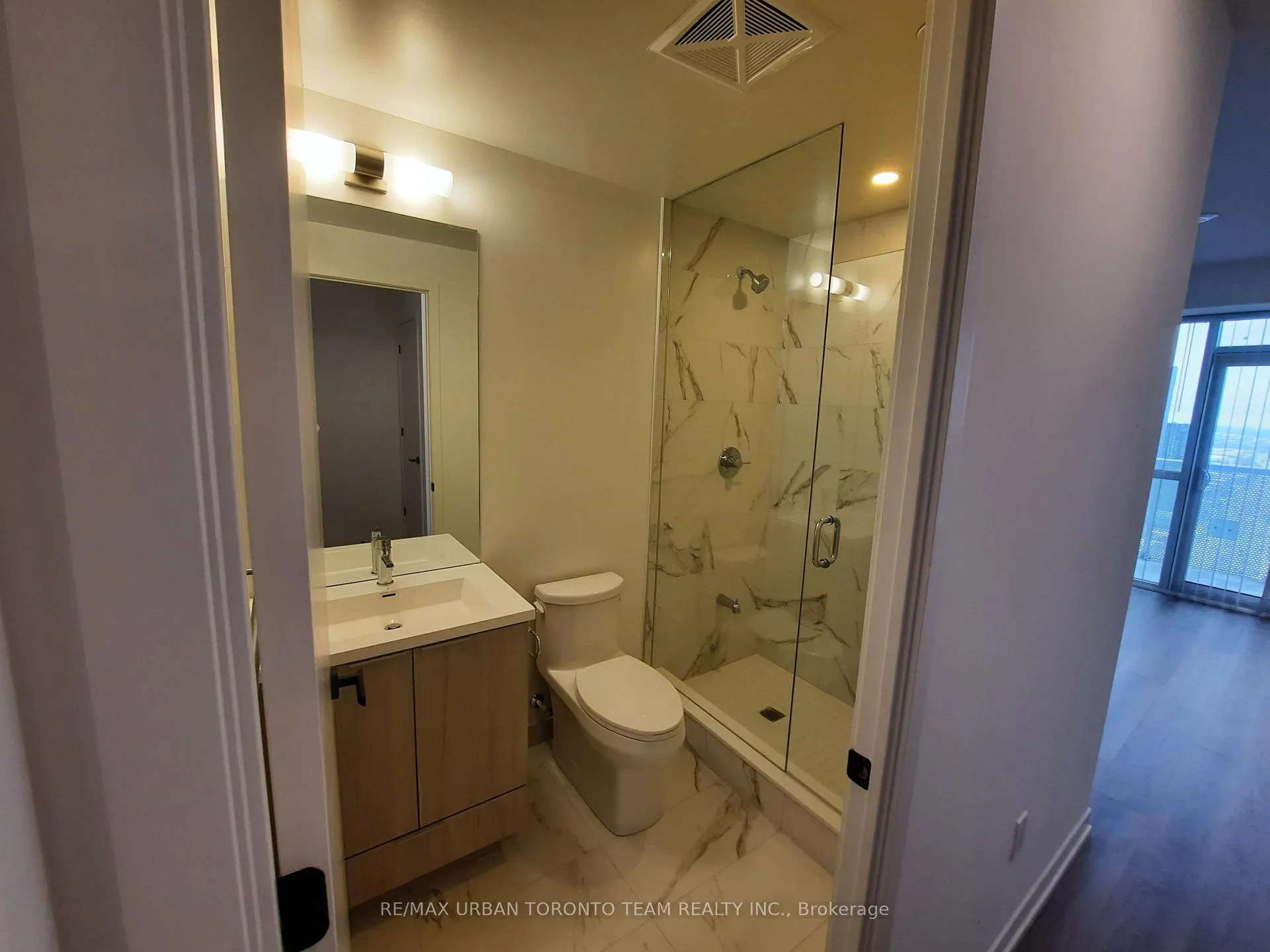 Photo 14 of Unit 4806, 8 Interchange Way, Vaughan, Vaughan Corporate Centre — HOMEH