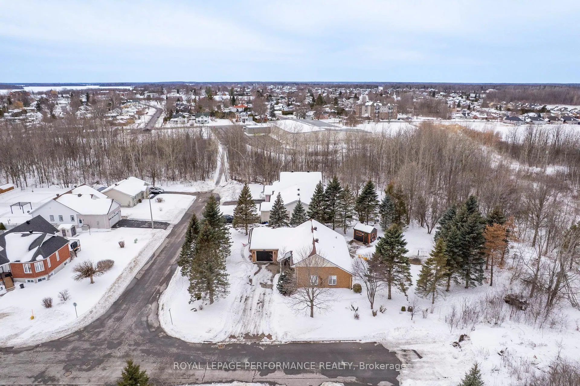 Photo 48 of 2 Barry Street, South Stormont, Long Sault — HOMEH