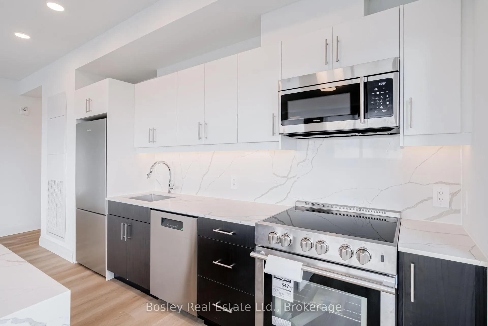 Photo 3 of Unit 1504, 1333 Weber Street E, Kitchener — HOMEH