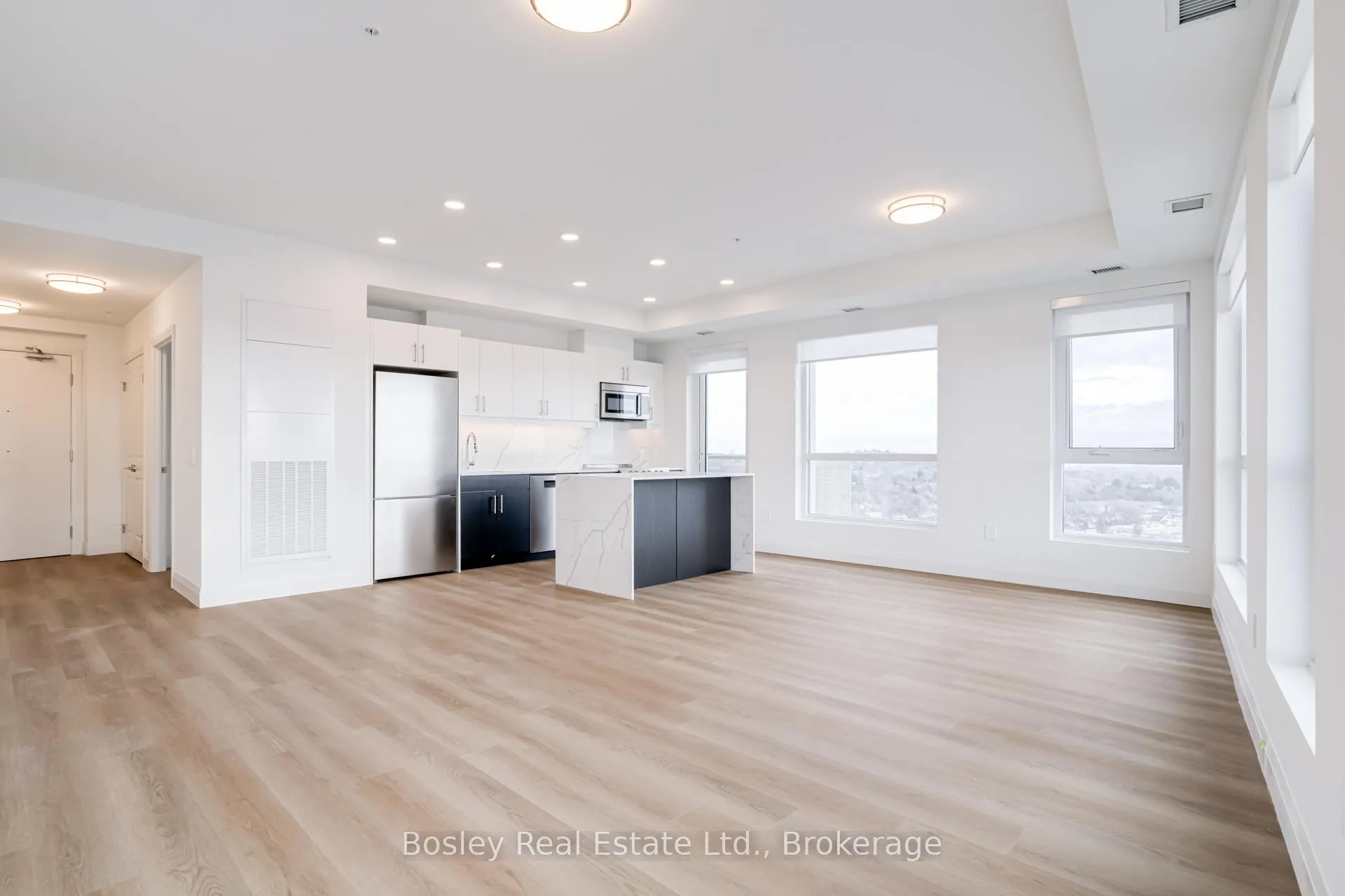 Photo 8 of Unit 1504, 1333 Weber Street E, Kitchener — HOMEH