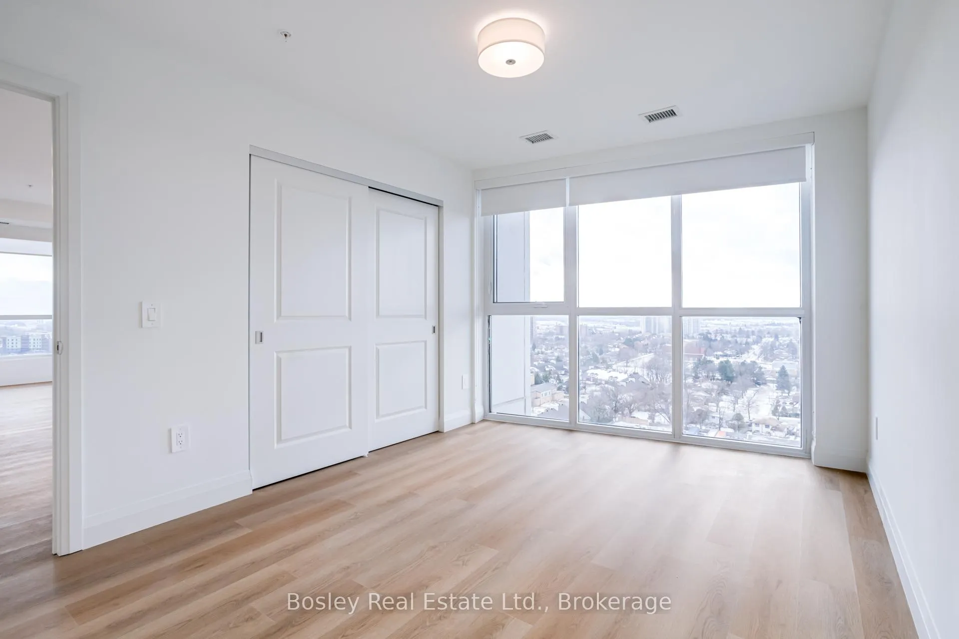 Photo 16 of Unit 1504, 1333 Weber Street E, Kitchener — HOMEH