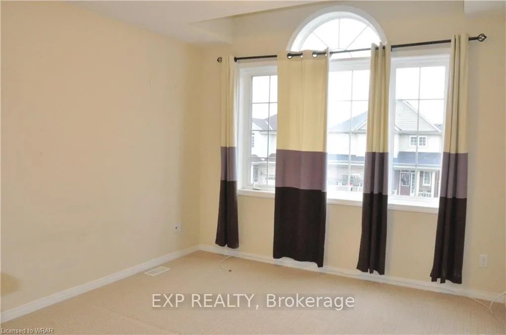 Photo 22 of 414 Bamberg Crescent, Waterloo — HOMEH