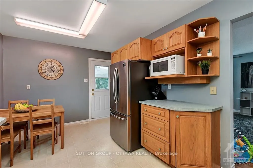 Photo 7 of 20 Dundegan Drive, Ottawa, Kanata - Glencairn/Hazeldean — HOMEH