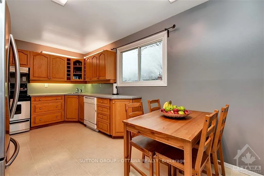 Photo 8 of 20 Dundegan Drive, Ottawa, Kanata - Glencairn/Hazeldean — HOMEH