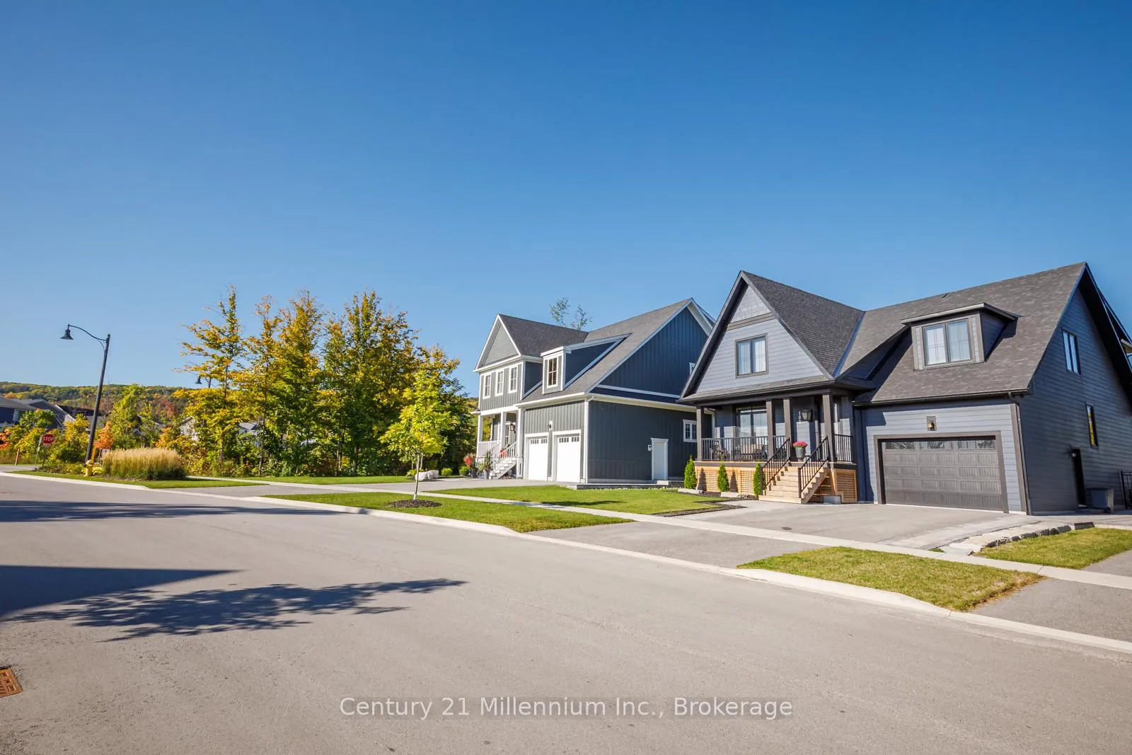 Photo 2 of 102 Red Pine Street, Blue Mountains — HOMEH
