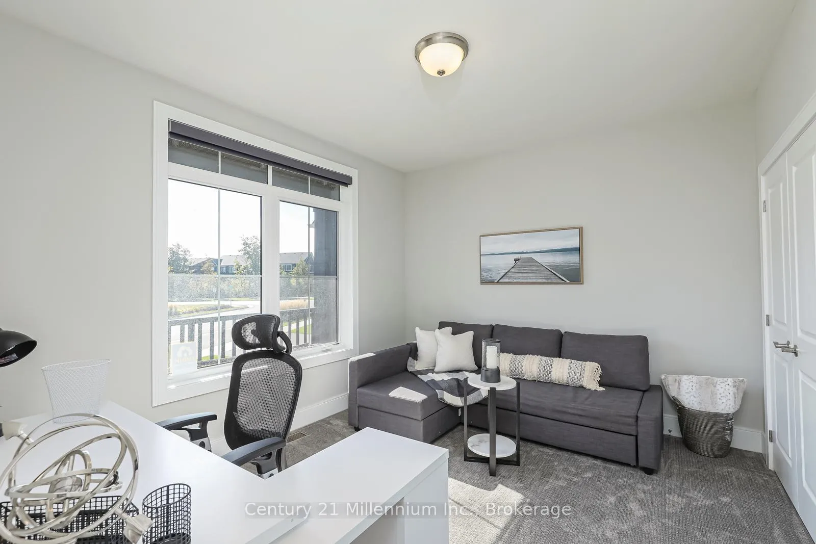 Photo 4 of 102 Red Pine Street, Blue Mountains — HOMEH