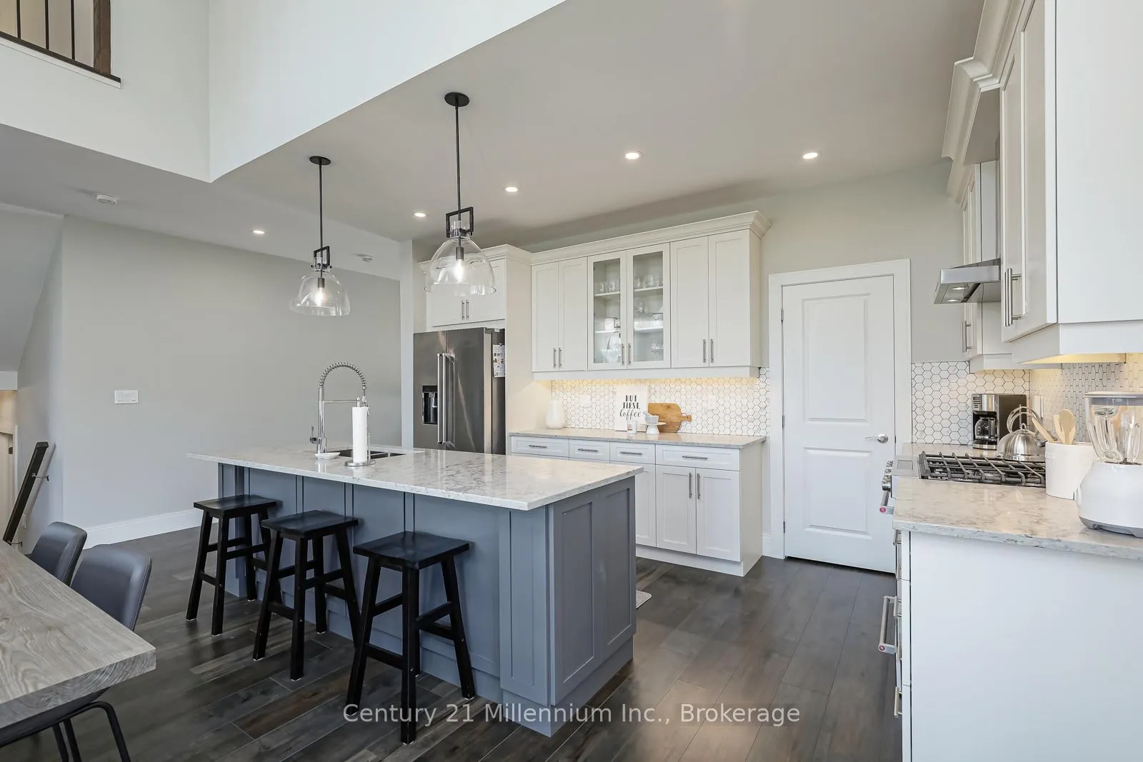 Photo 7 of 102 Red Pine Street, Blue Mountains — HOMEH