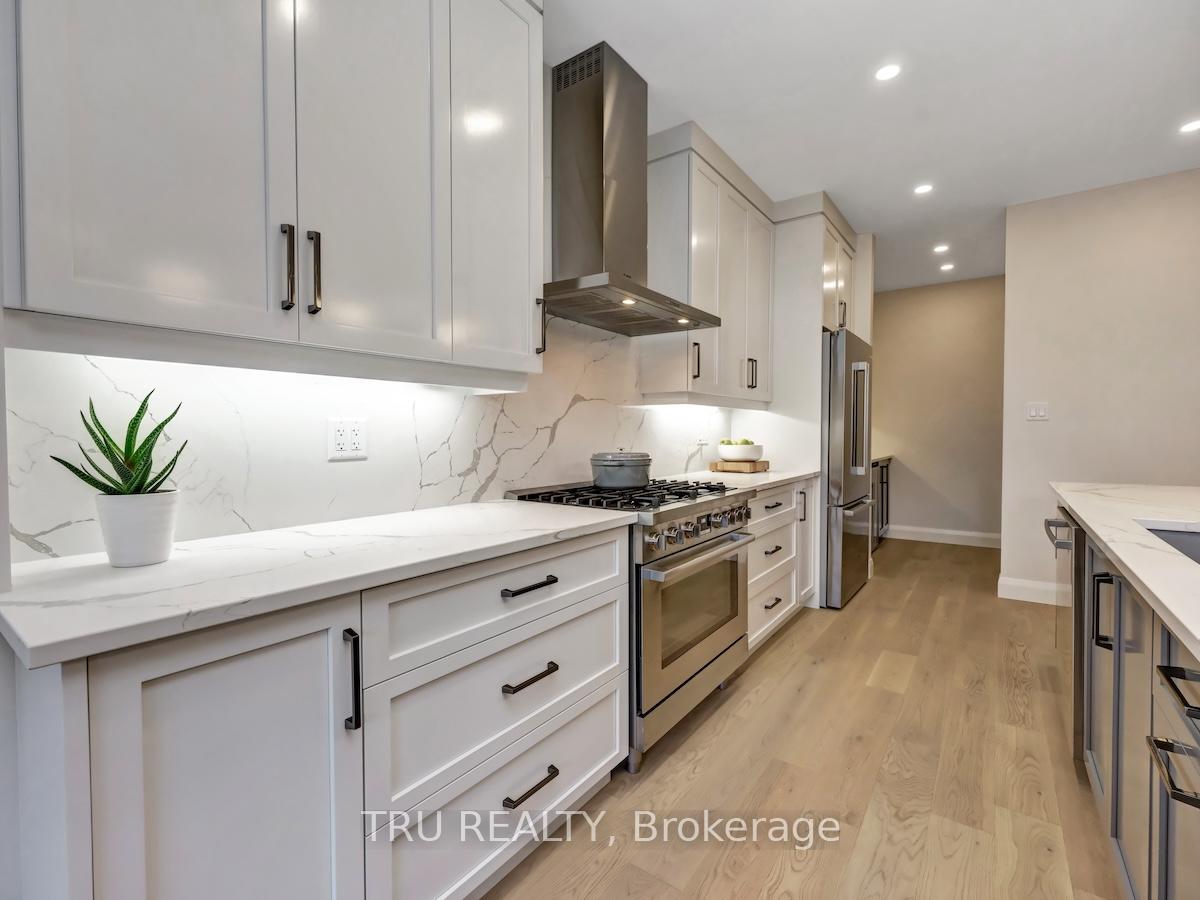 Photo 11 of 34 Granton Avenue, Ottawa, Meadowlands/St. Claire Gardens — HOMEH