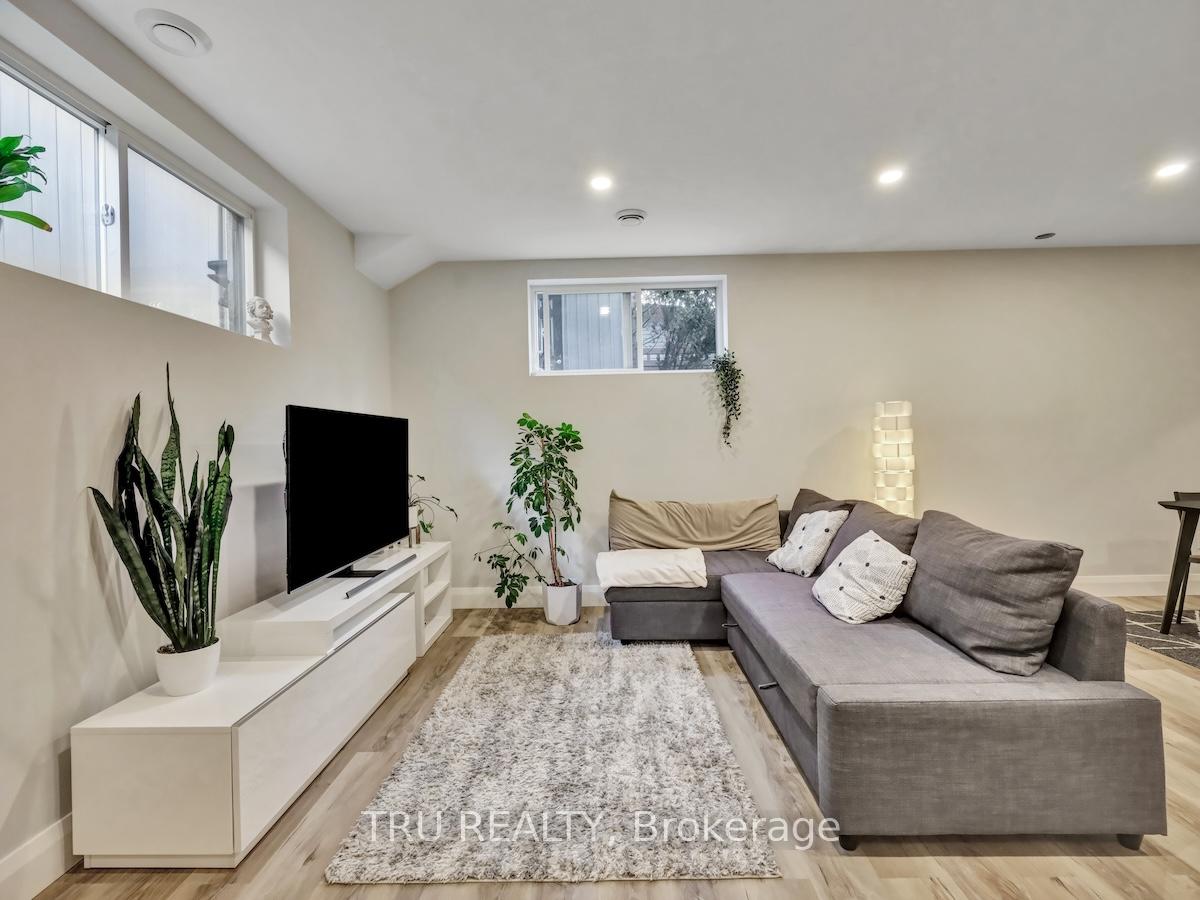 Photo 42 of 34 Granton Avenue, Ottawa, Meadowlands/St. Claire Gardens — HOMEH
