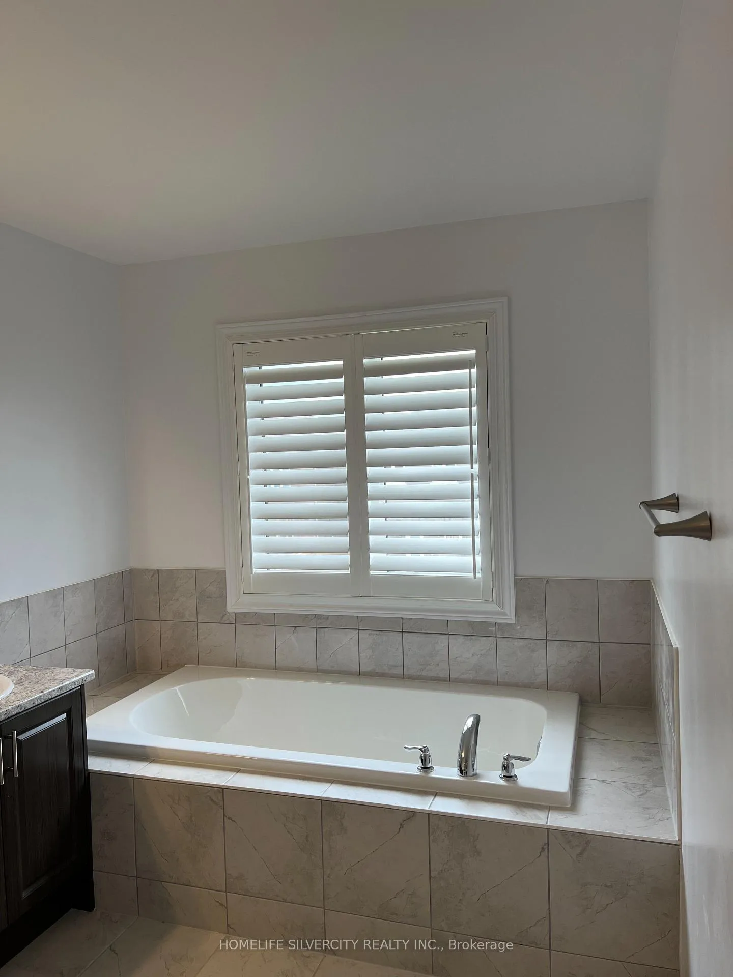 Photo 19 of 178 Seeley Avenue, Southgate — HOMEH