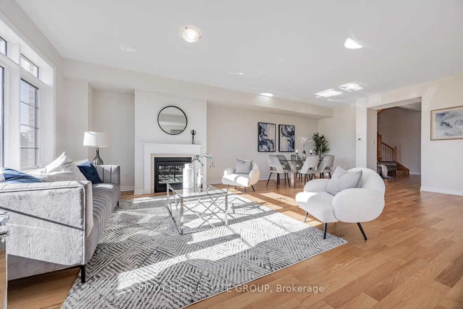 Photo 12 of 32 Waterfront Crescent, Whitby, Port Whitby — HOMEH