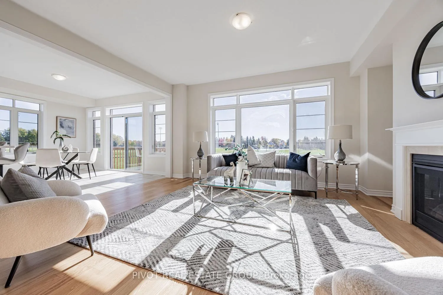 Photo 14 of 32 Waterfront Crescent, Whitby, Port Whitby — HOMEH