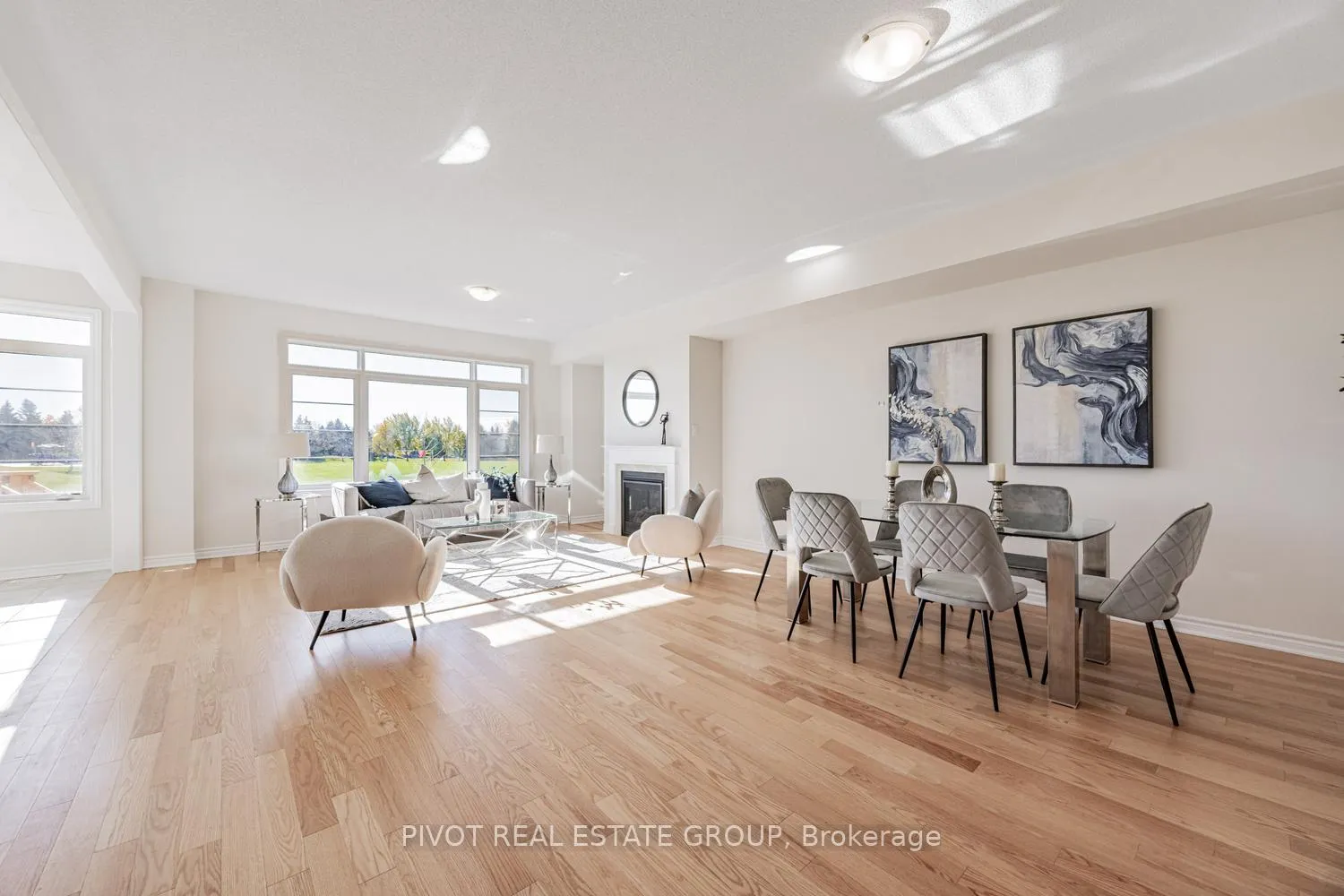 Photo 17 of 32 Waterfront Crescent, Whitby, Port Whitby — HOMEH