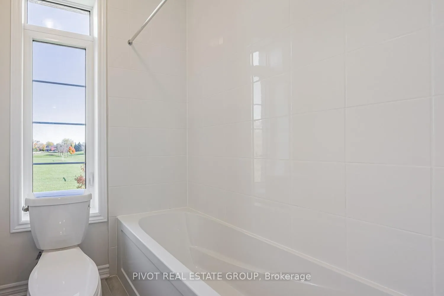 Photo 32 of 32 Waterfront Crescent, Whitby, Port Whitby — HOMEH