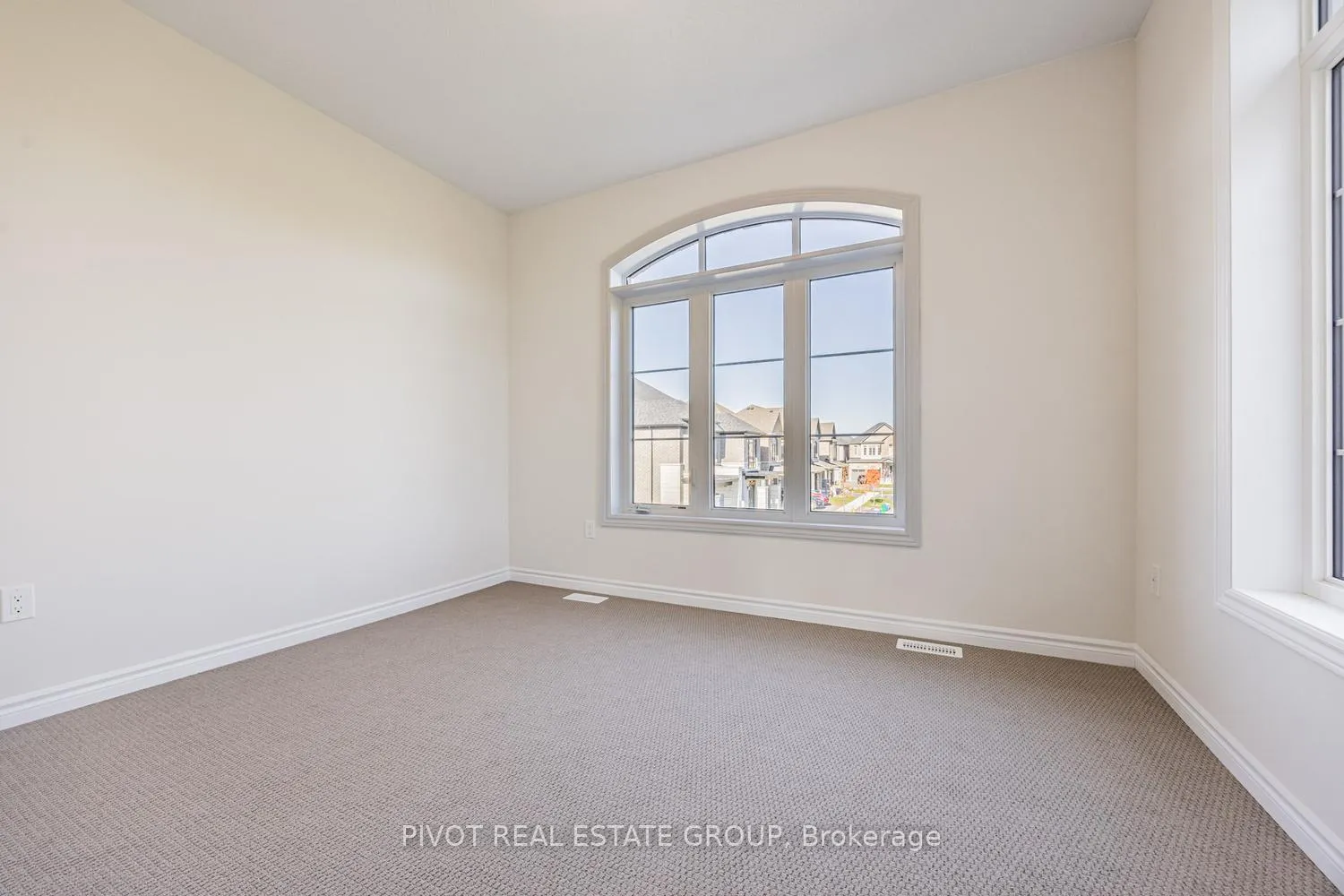 Photo 34 of 32 Waterfront Crescent, Whitby, Port Whitby — HOMEH