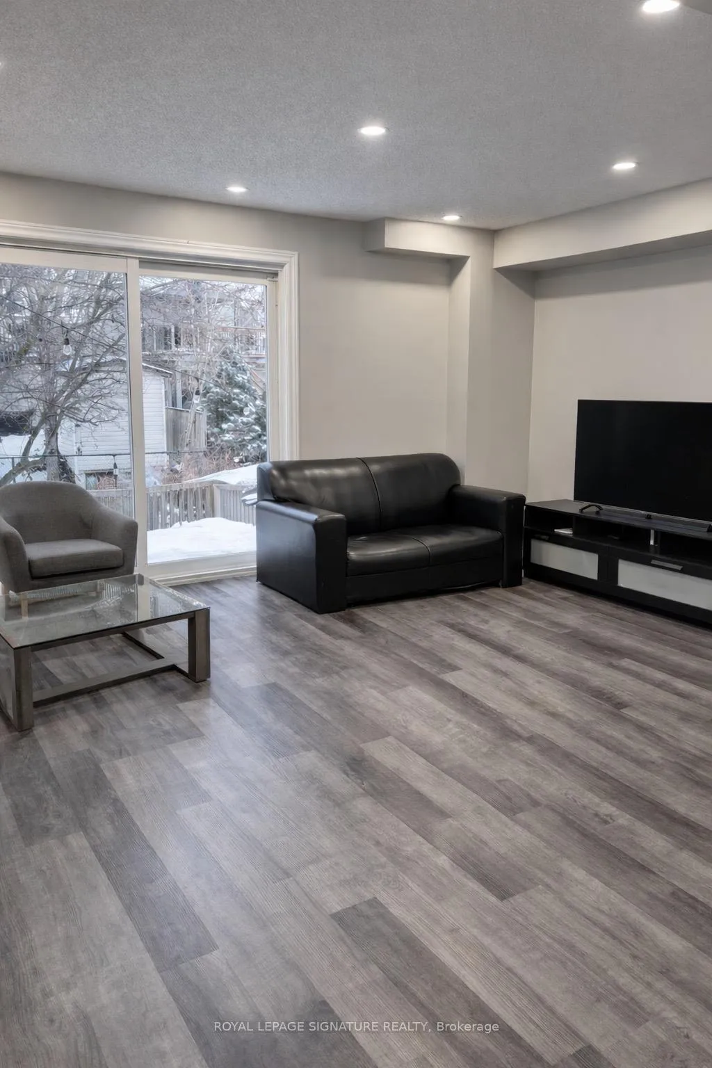 Photo 4 of 64 Danville Avenue, Halton Hills, Acton — HOMEH