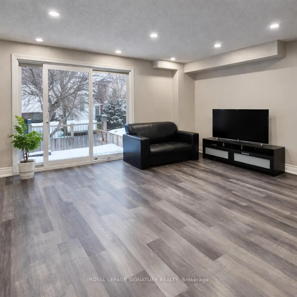 Photo 7 of 64 Danville Avenue, Halton Hills, Acton — HOMEH