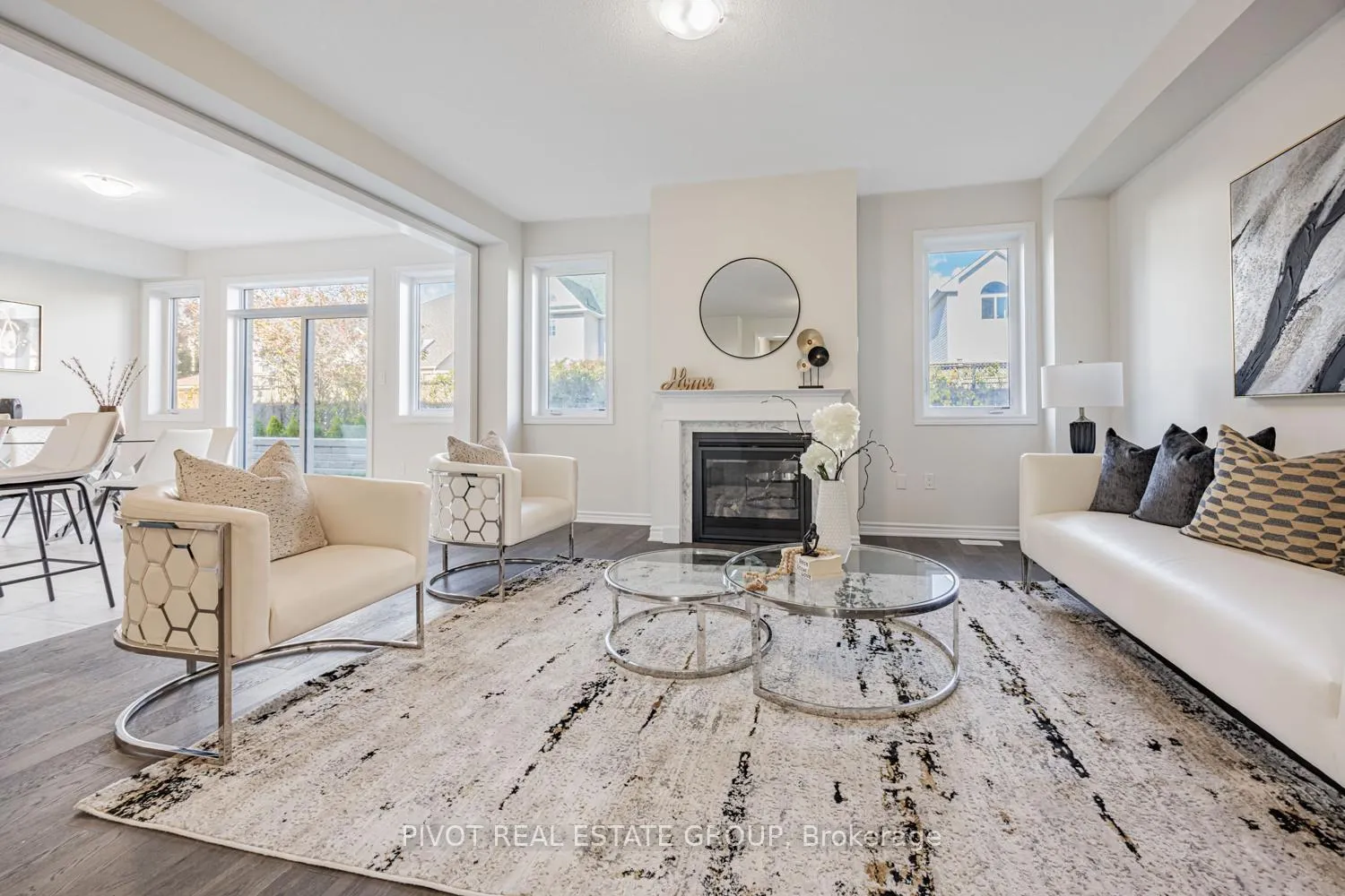 Photo 9 of 12 Waterfront Crescent, Whitby, Port Whitby — HOMEH