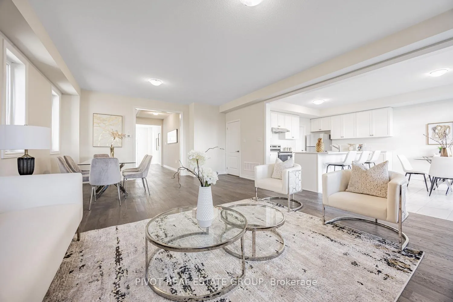 Photo 10 of 12 Waterfront Crescent, Whitby, Port Whitby — HOMEH